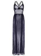 Lång klänning i skir mesh med korslagda band, hög slits och skimrande lurex